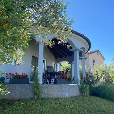 Holiday Home Mihaela Visnjan Bagian luar foto